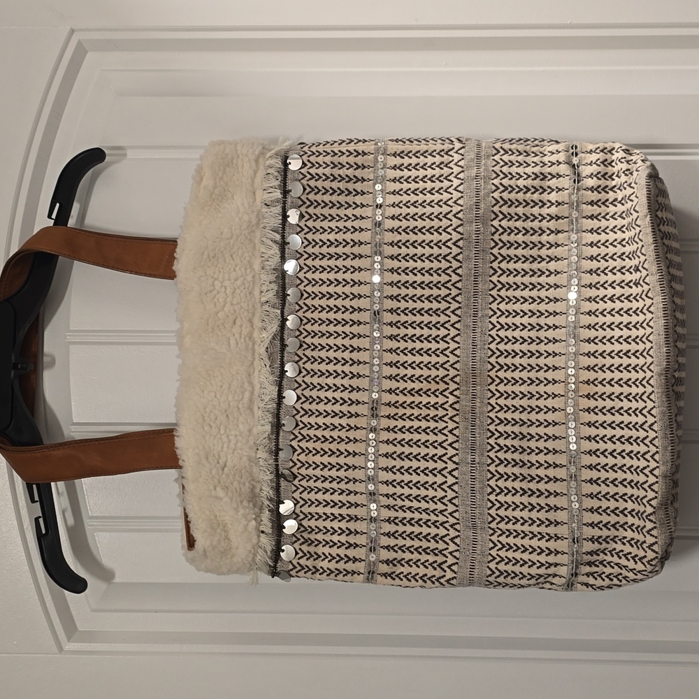 🌟7/25$ Mossimo Supply Y2k Sherpa Embroirdered Tote
